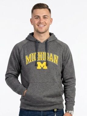 Michigan University Sporty Athletic Activewear VarsityHoodie Unisex Size Medium